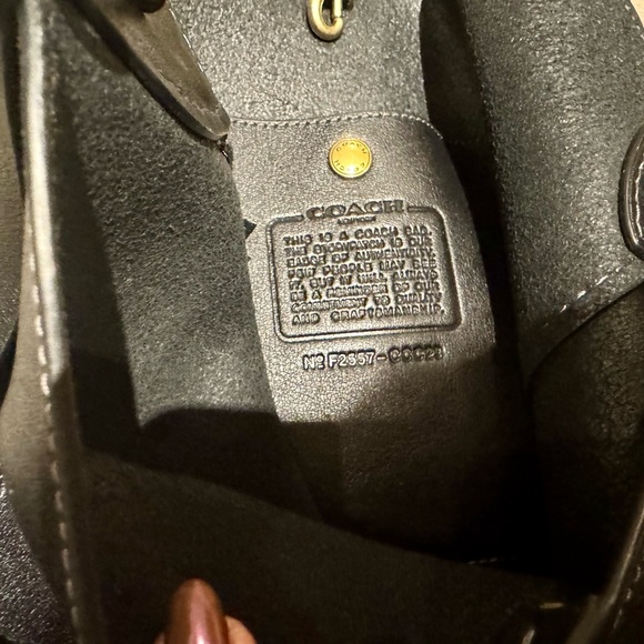 Authentic Coach Black Bleecker Bucket Bag - Picture 9 of 16